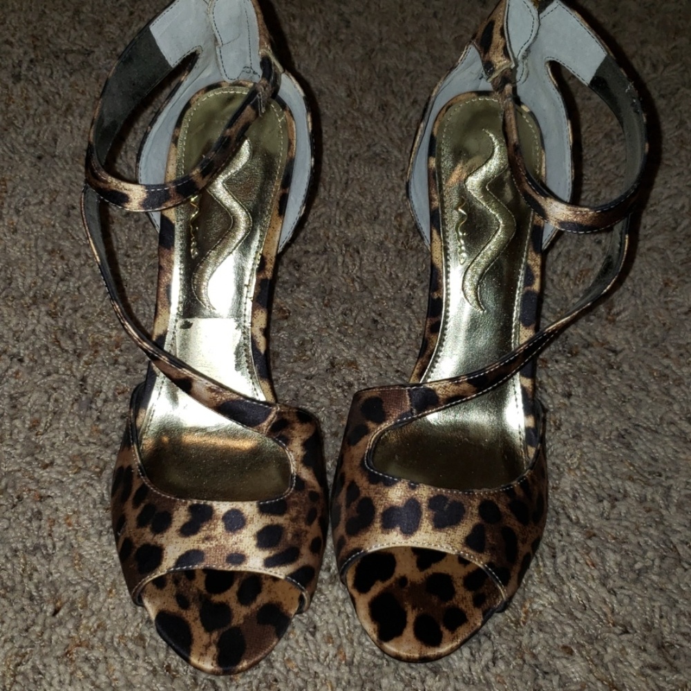 Nina leopard shoes